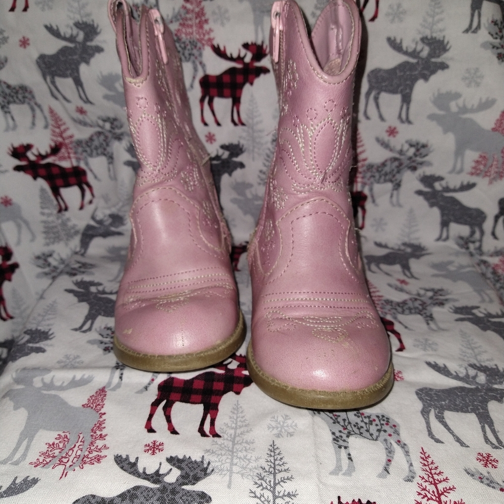 Pink cowgirl boots